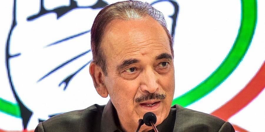 Ghulam Nabi Azad writes to Sonia Gandhi, asks to call CWC meet urgently