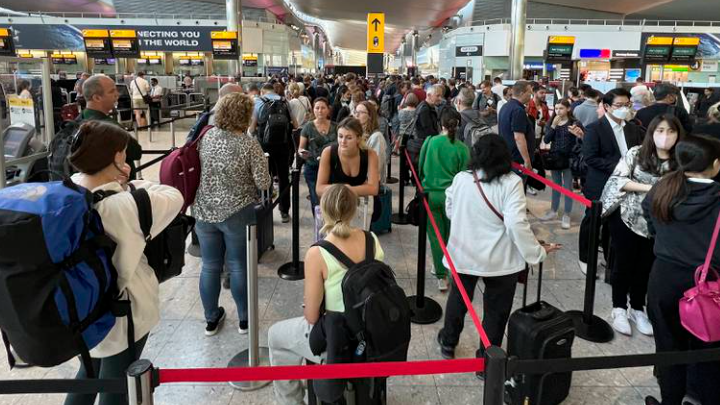 Heathrow says passenger cap is working