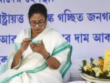 Mamata Banerjee Sits Overnight In Protest Against Centre's "Discrimination"