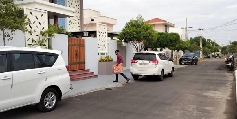 IT sleuths raid properties linked to Senthil Balaji for the third time